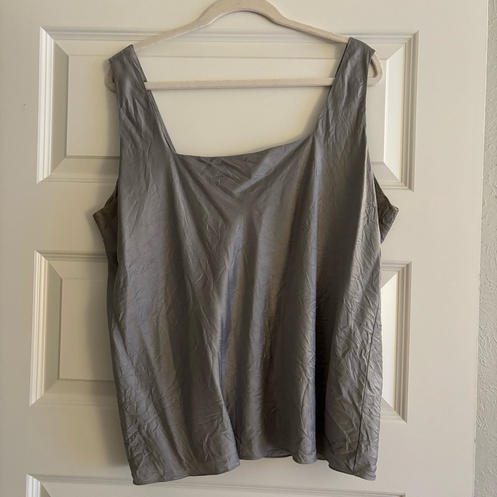 Silver Gray 100% Silk Sleeveless Women's Top